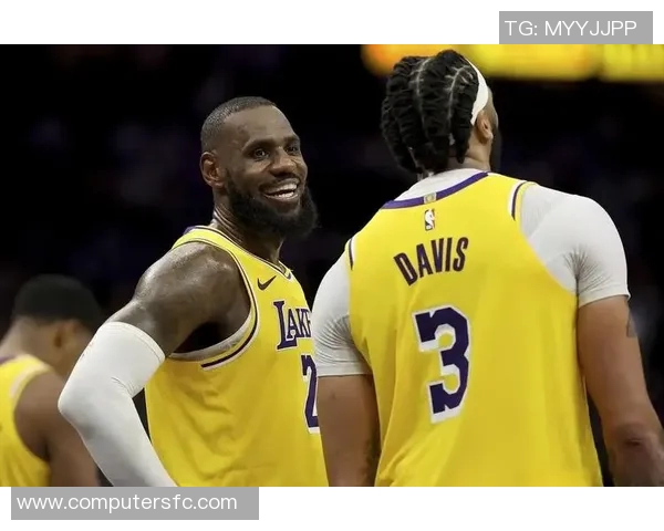 勒布朗-詹姆斯：洛杉矶湖人队的璀璨明星将闪耀2022NBA全明星赛